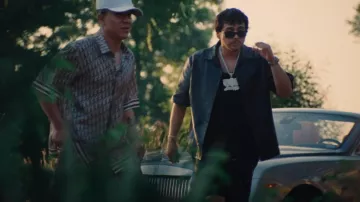 Short découpé bandana en cuir noir Amiri porté par Jesús Ortiz Paz en Chino Pacas - Modo Capone (avec Drake & Fuerza Regida) [Vidéo officielle]