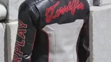 Leather jacket of Michael Holt / Mister Terrific (Edi Gathegi) in Superman