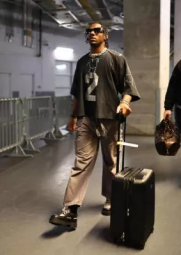 Chaussures Givenchy Black & Grey Storm Boat portées par Malik Nabers sur le compte Instagram @nygiants