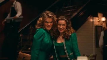 Alice + Olivia Kidman Pearl Embellished Tweed Jacket worn by Kacey (Gracie Bea Lawrence) as seen in The Sex Lives of College Girls (S03E05)