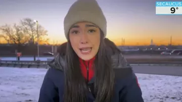 Abrigo parka con paneles Canada Goose Shelburne usado por Emilie Ikeda visto en Today el 23 de diciembre de 2024
