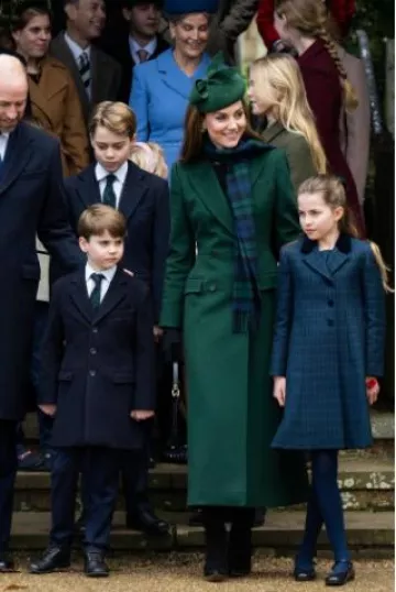 Cornelia James Alice Black Merino Wool Glove worn by Kate Middleton on Christmas Service on December 25, 2024