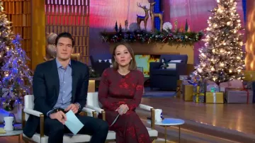 Vestido midi de punto Tommie Reformation usado por Eva Pilgrim como se vio en Good Morning America el 20 de diciembre de 2024