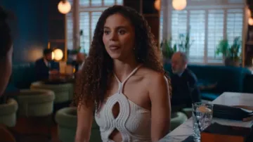 Vestido de culto de Gaia Avery usado por Stacey Embalo (Jessica Plummer) como se ve en Missing You (T01E01)