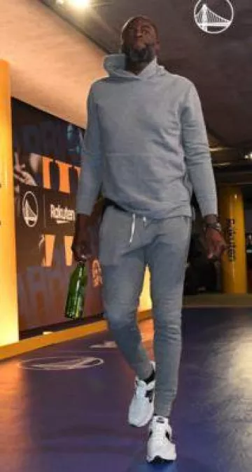 John Elliotte Dark Grey Heather Escobar Sweatpants worn by Draymond Green on the Instagram account @warriors