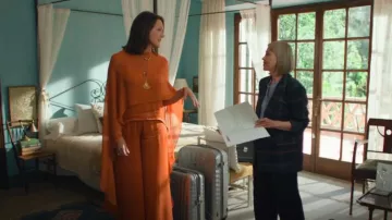 RTM Tilly Jumpsuit Curry worn by Valentina as seen in The Split (S04E01)