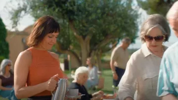 Uniqlo Crochet Sleeveless Jumper worn by Nina Defoe (Annabel Scholey) as seen in The Split (S04E02)