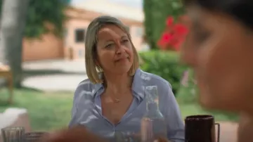 Alex Monroe Baby Bee Necklace Gold worn by Hannah Stern (Nicola Walker) as seen in The Split (S04E02)