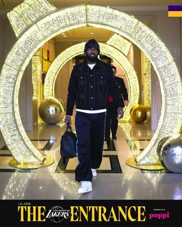 Nike Air Force 1 Low x Kith Hawaii worn by LeBron James on the Instagram account @lakers