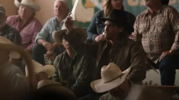Freenote Cloth Waxed Riders Jacket in Oak worn by Kayce Dutton (Luke Grimes) as seen in Yellowstone (S05E14)