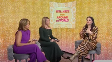 Vestido de lentejuelas Rixo Gigi en Mustard Tiger usado por Donna Farizan como se ve en Today with Hoda & Jenna el 3 de enero de 2025