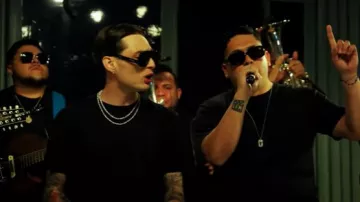 Saint Laurent Black Upside-Down Aviator Sunglasses (SL652) worn by Peso Pluma in Hollywood - Peso Pluma, Estevan Plazola (Video Oficial)