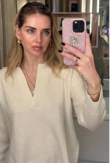 Valentina Ferragni Studio Zirconia Hoops portés par Chiara Ferragni sur sa Story Instagram le 6 janvier 2025
