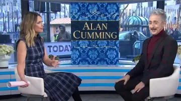 Thom Browne Vestido midi de lana y lino a cuadros en azul marino oscuro usado por Savannah Guthrie como se ve en Today el 7 de enero de 2025