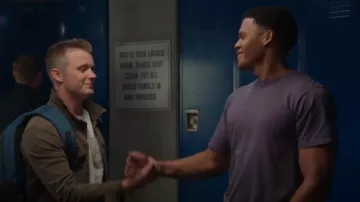 Camiseta Adidas Y-3 Solid Oversize Fit usada por Deric Augustine como se ve en The Rookie (S07E01)