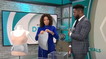 Suéter Alice + Olivia Porla en Royal usado por Gabrielle Kerr como se ve en CBS Mornings el 3 de enero de 2025