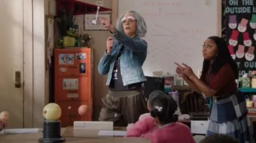 Cinq a Sept Tous Les Jours Giles Satin Jogger Pants worn by Kaitlin Olson as seen in Abbott Elementary (S04E09)