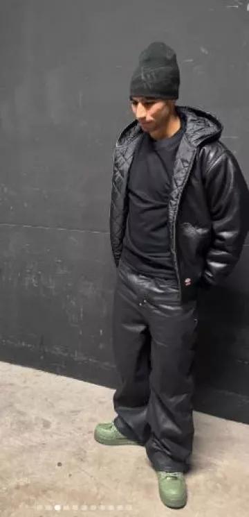 Supreme x Dickies Blouson à capuche en cuir noir porté par Achraf Hakimi sur le compte Instagram @achrafhakimi
