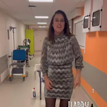 Dress of Karine Farnault on the Instagram account @k.farnault