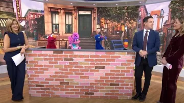 Veronica Beard Jessup Denim Vest in Dark Oxford worn by Hoda Kotb as seen in Today on January 9, 2025