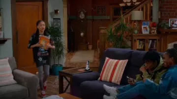 Vans SK8-Hi High-Top Sneakers Flame worn by Aaliyah Upshaw (Khali Spraggins) as seen in The Upshaws (S06E03)