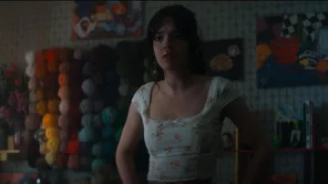 Top de villancico de la Reforma usado por Frankie (Galilea La Salvia) como se ve en Goosebumps (S02E05)