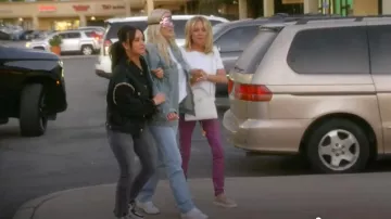 Jeans Levi’s Ribcage Full Length pour femmes porté par Erika Girardi comme on le voit dans The Real Housewives of Beverly Hills (S14E07)