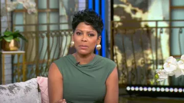 Simkhai Acacia draped ruched stretch-jersey Midi Dress worn by Tamron Hall as seen in Tamron Hall Show on January 13, 2025