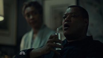 The portable vaporizer of cannabis Solo Arizer Jack Crawford (Laurence Fishburne) in Hannibal