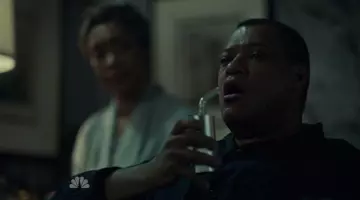 Le vaporisateur portable de cannabis Solo Arizer de Jack Crawford (Laurence Fishburne) dans Hannibal