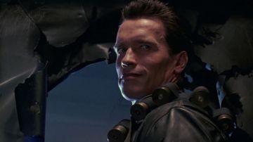 The belt of armament of the T-800 (Arnold Schwarzenegger) in Terminator 2