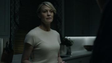 Le sweatshirt Hugo Boss de Claire Underwood (Robin Wright) dans House of Cards