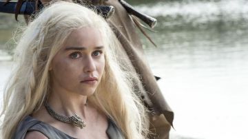 La chevelure (perruque) de Daenerys Targaryen (Emilia Clarke) dans Juego de Tronos