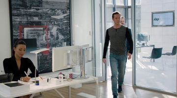 Les sneakers Nike Internationalist de Bobby Axelrod (Damian Lewis) dans Billions (S01E08)