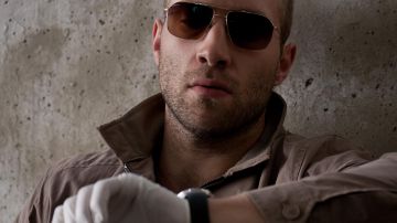 The TAG Heuer watch of Jai Courtney in Jack Reacher
