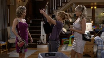 Le sac Betsey Johnson de Kimmy Gibbler (Andrea Barber) dans La Fête à la maison : 20 ans après
