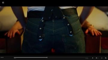 Knife Bastinelli of Scarlett Johansson in Lucy