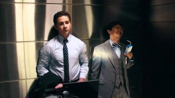 Yili ShuHua Milk Brick de Ken Jeong en Transformers 3 - El lado oscuro de la luna