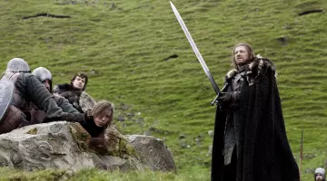 The sword "Ice-Foam" of Ned Stark (Sean Bean) in Game of Thrones S01E01