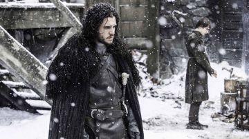 The scabbard of the sword "Longclaw" from Jon Snow (Kit Harington) in Game of Thrones S06E04