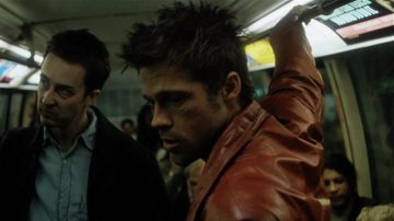 Le blouson en cuir rouge de Tyler Durden (Brad Pitt) dans Fight Club