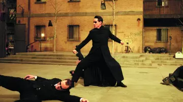 L'authentique manteau porté par Neo (Keanu Reeves) dans le film Matrix Reloaded