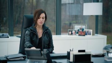 Chaqueta R13 de Wendy Rhoades (Maggie Siff) en Billions