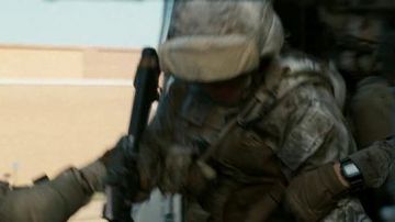 El reloj Casio G-Shock DW-5600 de uno de los soldados de World Invasion: Battle Los Angeles