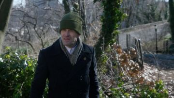 The jacket Tom Ford Sherlock Holmes (Jonny Lee Miller) in Elementary