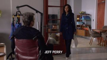 The waterproof belted Burberry Prorsum for Olivia Pope (Kerry Washington) in Scandal
