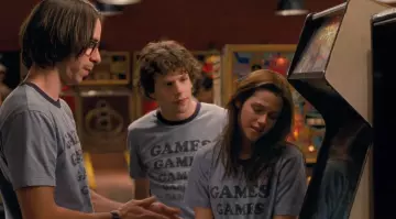 The t-shirt "Games Games Games..." by Emily Lewin (Kristen Stewart) in Adventureland