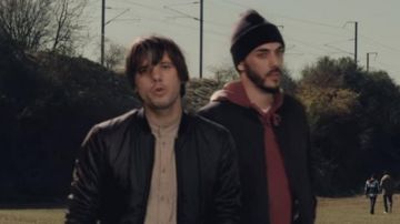 Le blouson noir de Orelsan dans Comment c'est loin