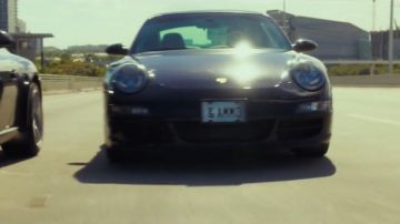 El Porsche 911 Carrera 4S Coupé de Efraim Diveroli (Jonah Hill) en War Dogs