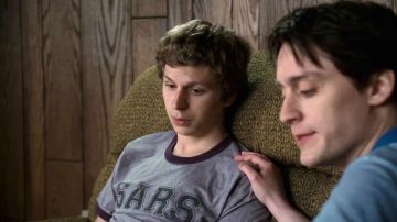 La camiseta gris "SRAS" de Scott Pilgrim (Michael Cera) en Scott Pilgrim vs the World